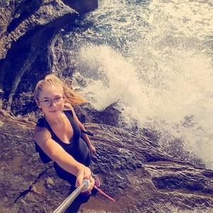 Meet your Posher, Beth